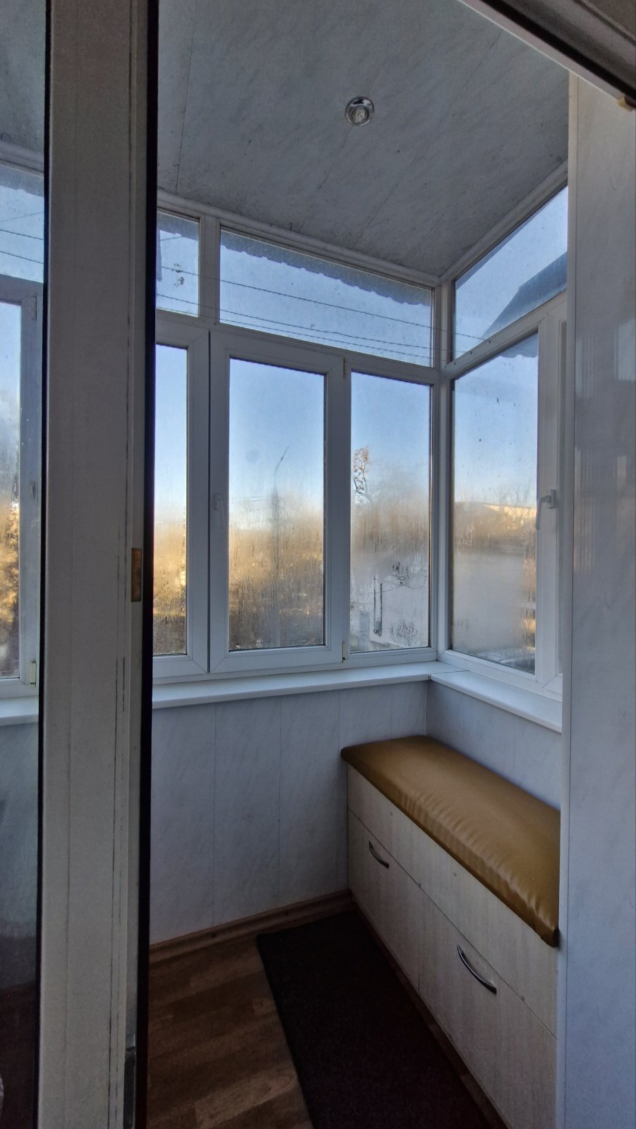 Продаж 2-кімнатної квартири 44 м², Шнеєрсона вул.