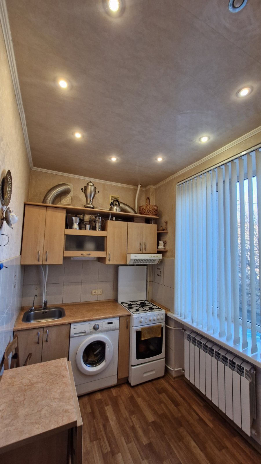 Продаж 2-кімнатної квартири 44 м², Шнеєрсона вул.