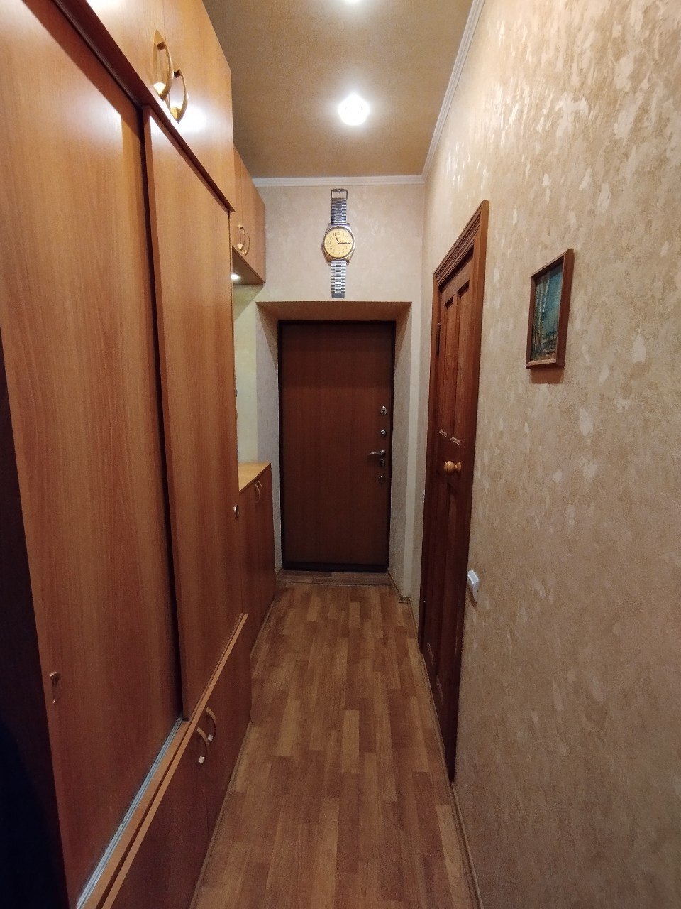 Продаж 2-кімнатної квартири 44 м², Шнеєрсона вул.