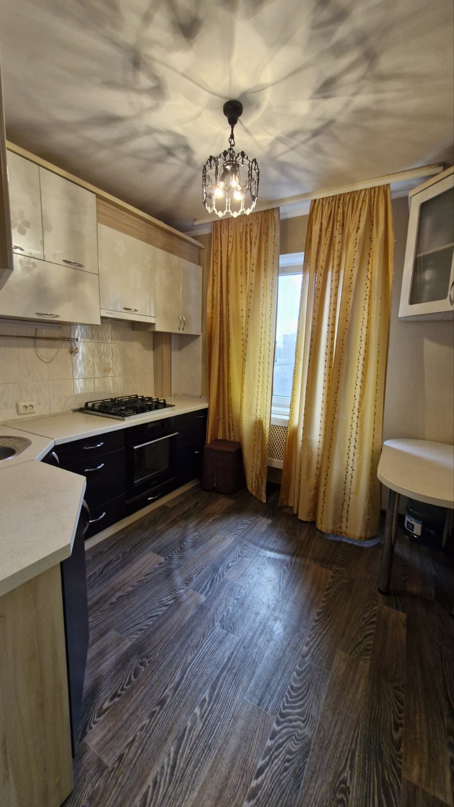 Продаж 2-кімнатної квартири 55 м², Чкалова вул.