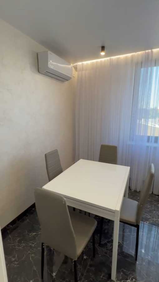Оренда 2-кімнатної квартири 62 м², Володимира Антоновича вул., 74