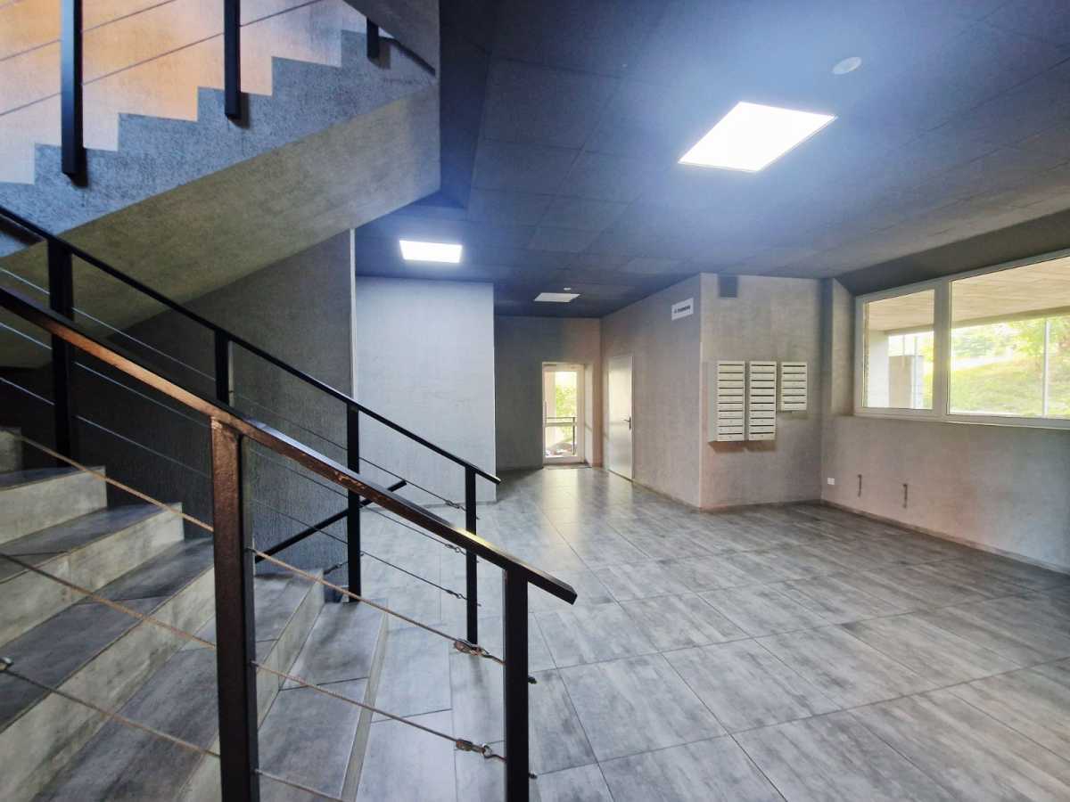 Продаж 2-кімнатної квартири 76 м², Пожарського вул.