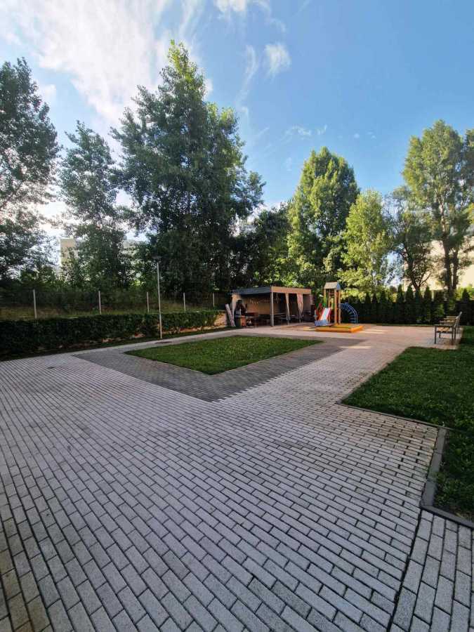 Продаж 2-кімнатної квартири 76 м², Пожарського вул.