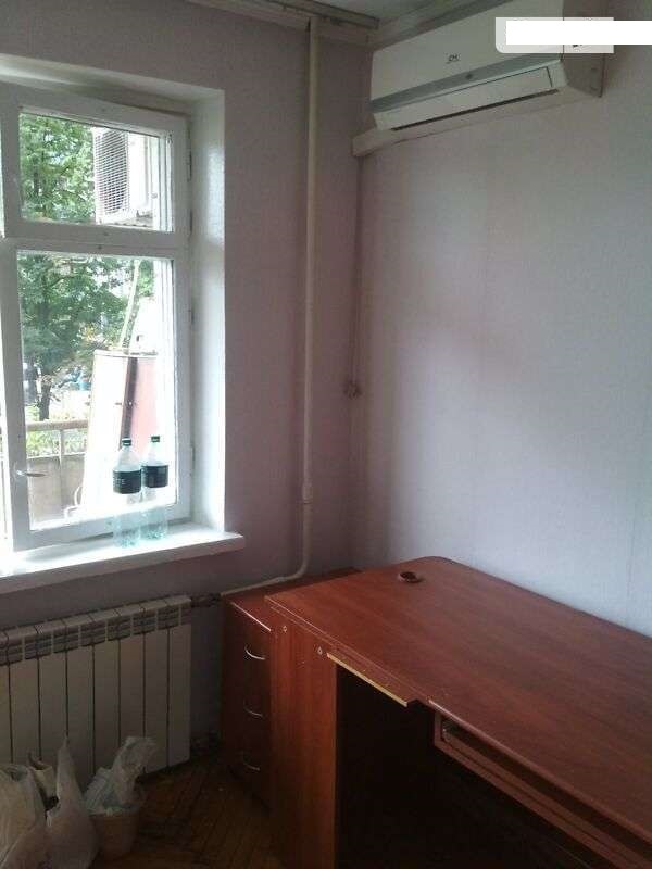 Оренда 1-кімнатної квартири 27 м², Соборності просп., 13А