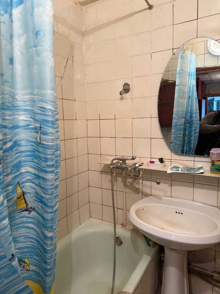 Продажа 3-комнатной квартиры 63 м², Евгения Коновальца ул.