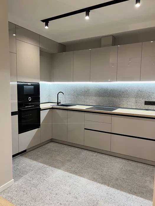 Продажа 2-комнатной квартиры 66 м², Победы просп., 71А