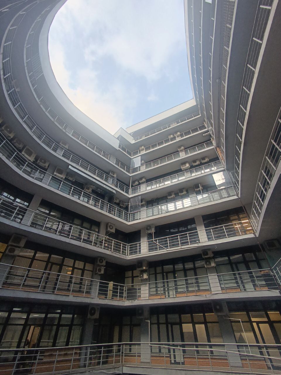Продажа офиса 163.4 м², Евгения Коновальца ул., 36Д