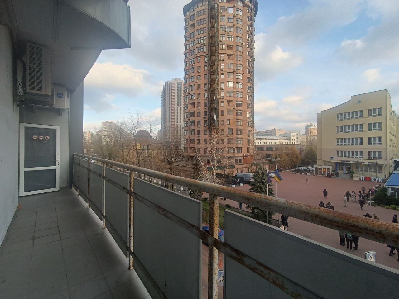 Продажа офиса 163.4 м², Евгения Коновальца ул., 36Д