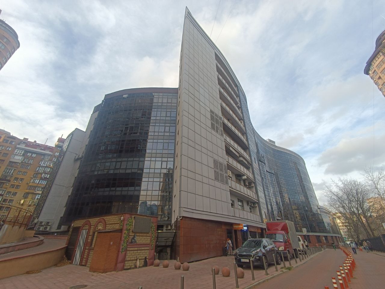 Продажа офиса 163.4 м², Евгения Коновальца ул., 36Д