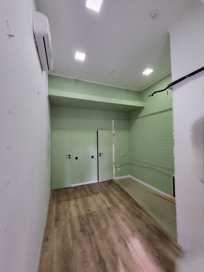 Оренда торговельного приміщення 19.5 м², Русанівська наб., 4