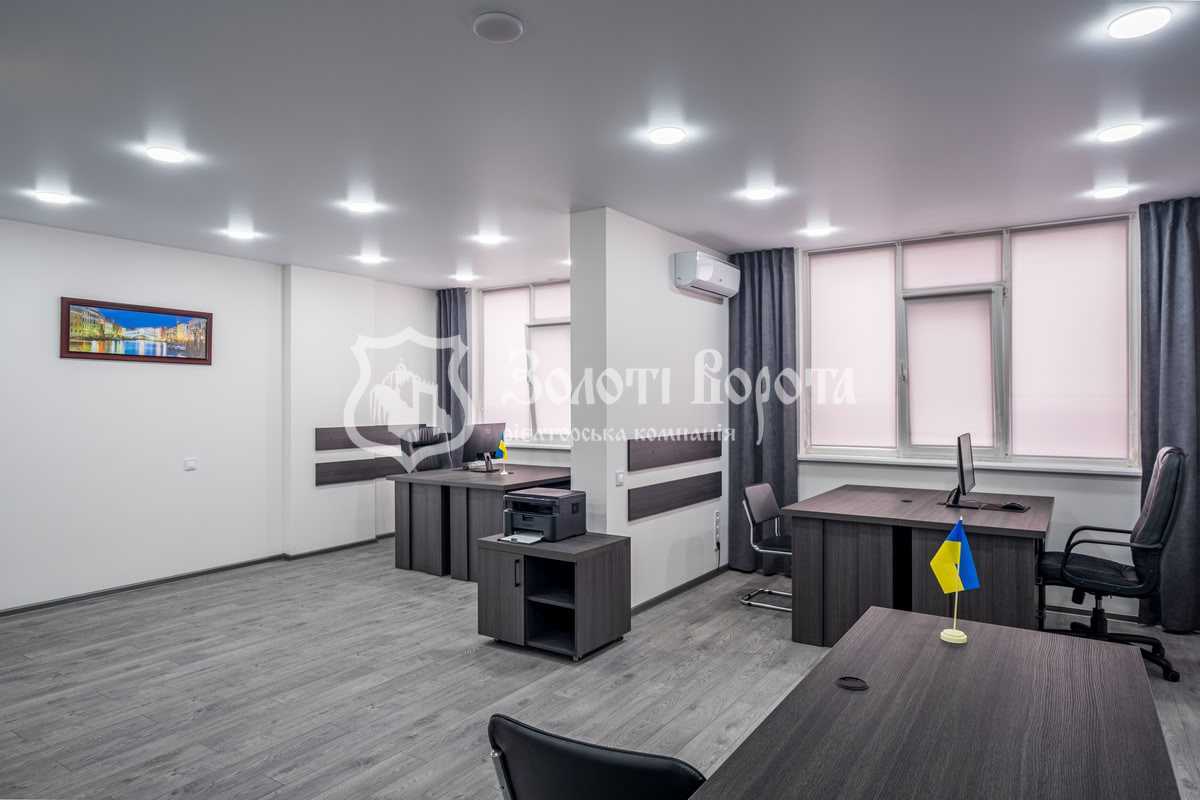 Продаж 3-кімнатної квартири 76.5 м², Любомира Гузара просп., 11