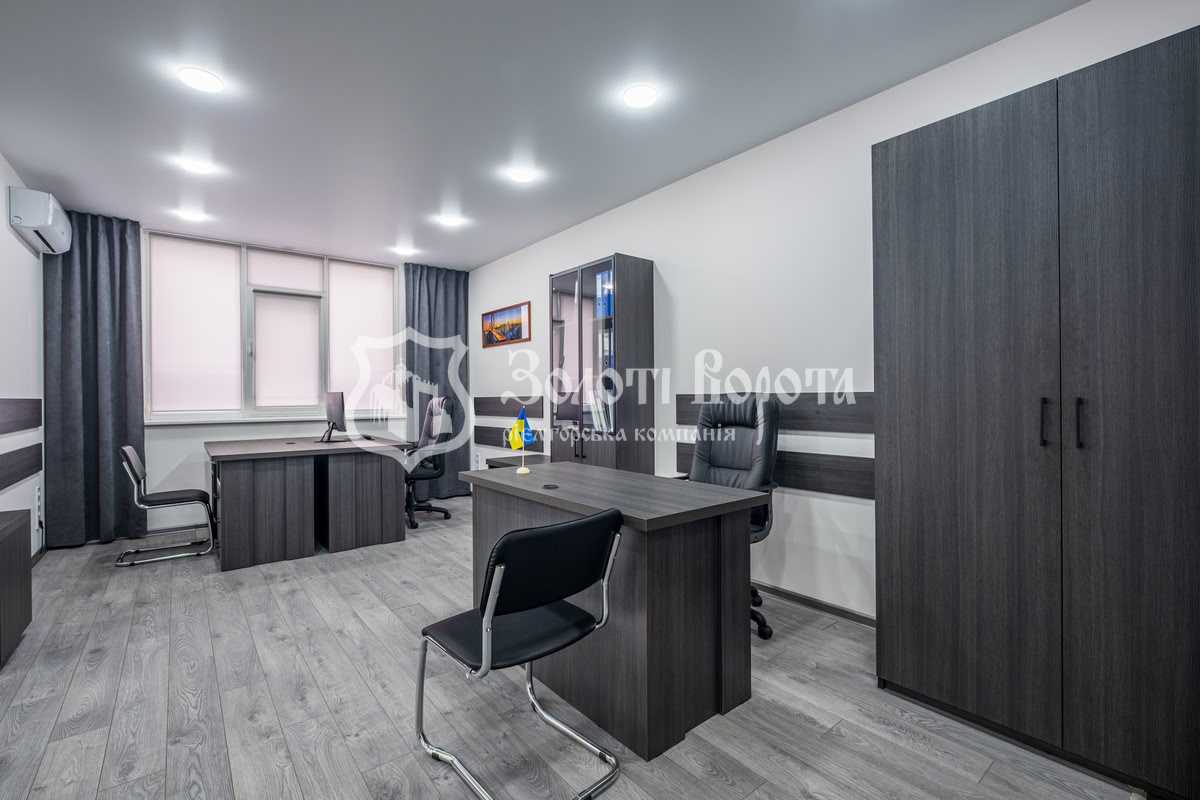 Продаж 3-кімнатної квартири 76.5 м², Любомира Гузара просп., 11