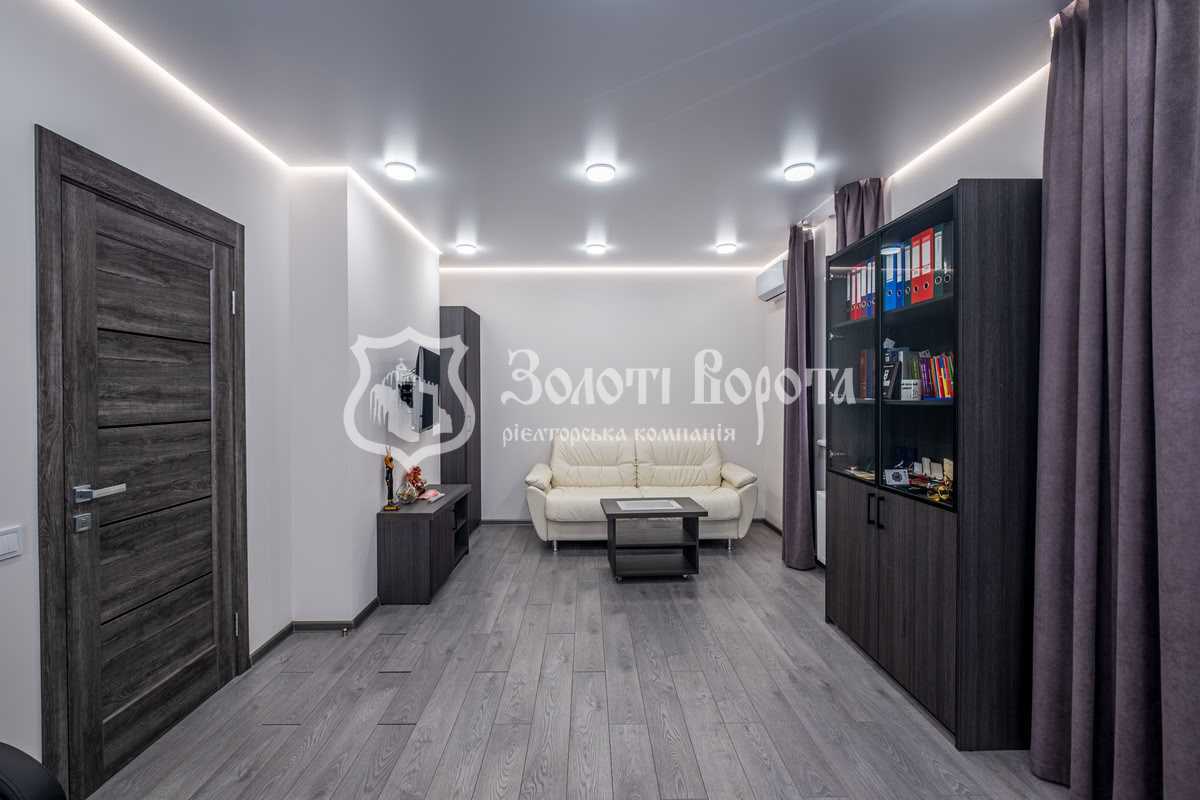 Продаж 3-кімнатної квартири 76.5 м², Любомира Гузара просп., 11