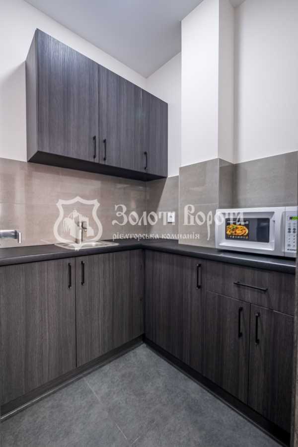 Продаж 3-кімнатної квартири 76.5 м², Любомира Гузара просп., 11