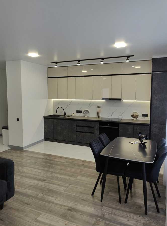 Продаж 2-кімнатної квартири 69.03 м², Олександра Олеся вул., 1
