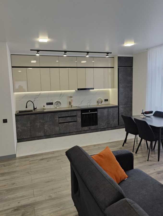 Продаж 2-кімнатної квартири 69.03 м², Олександра Олеся вул., 1