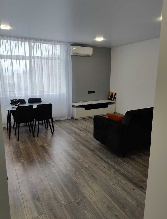 Продаж 2-кімнатної квартири 69.03 м², Олександра Олеся вул., 1