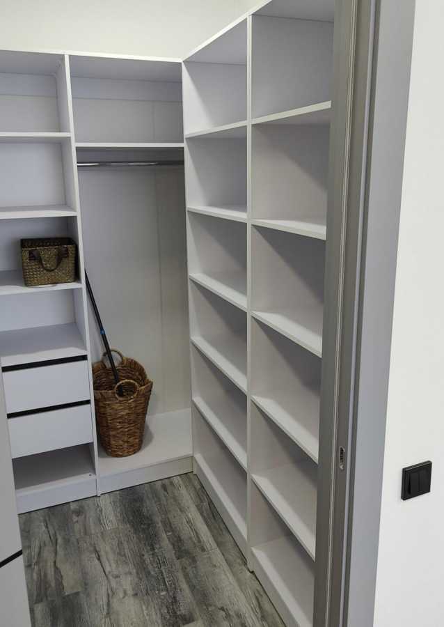 Продаж 2-кімнатної квартири 69.03 м², Олександра Олеся вул., 1