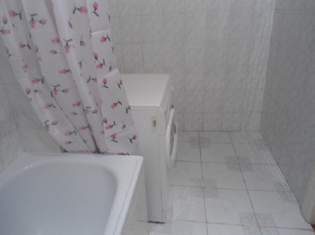 Оренда 1-кімнатної квартири 50 м², Саксаганського вул., 20