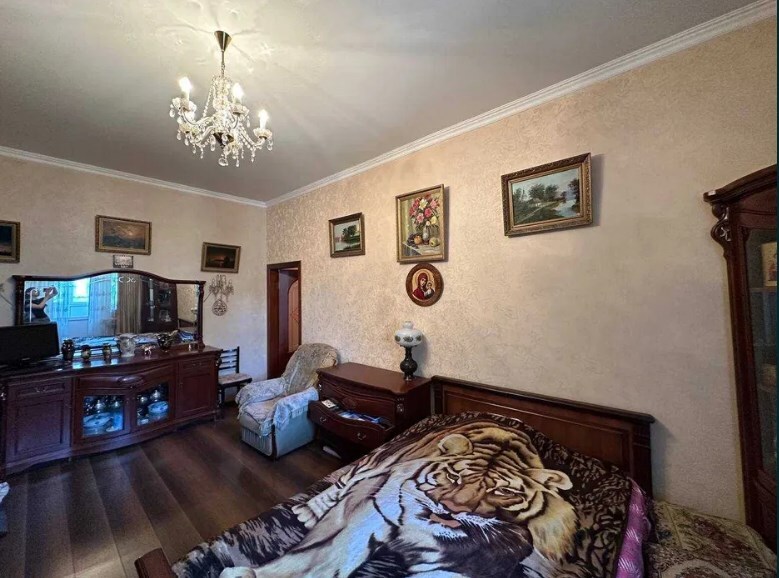 Продаж 4-кімнатної квартири 88 м², Велика Васильківська вул., 42