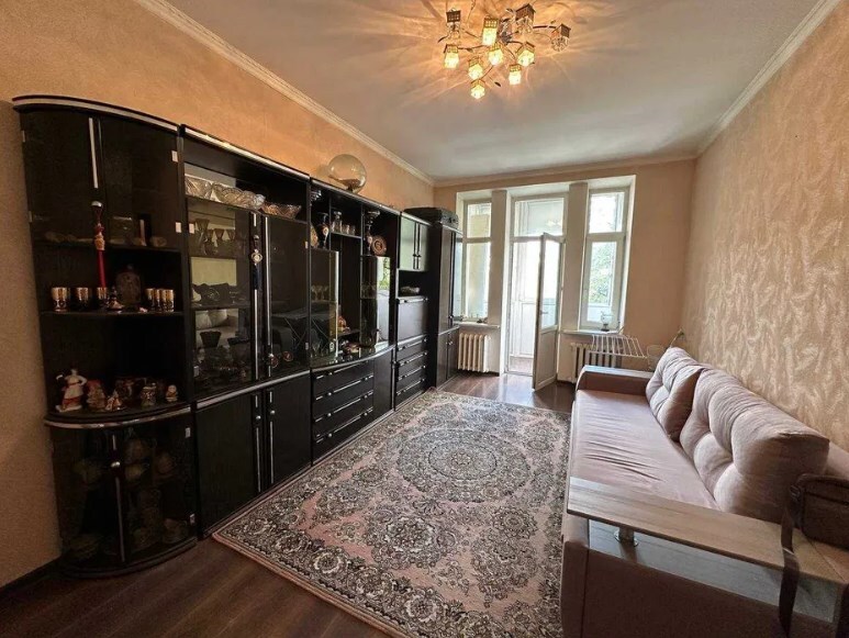 Продаж 4-кімнатної квартири 88 м², Велика Васильківська вул., 42