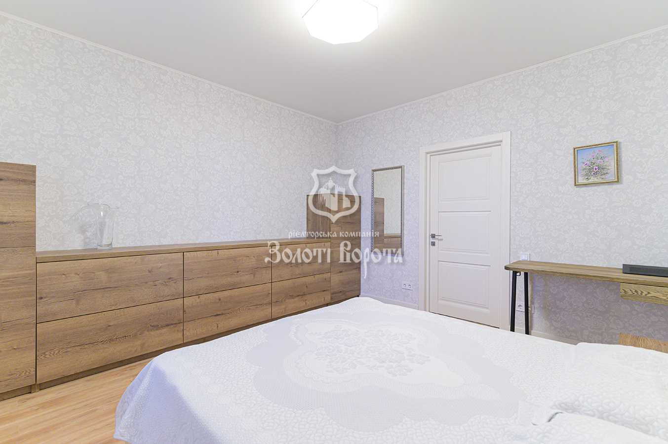Продаж 4-кімнатної квартири 130 м², Михайла Донця вул., Котельникова, 33