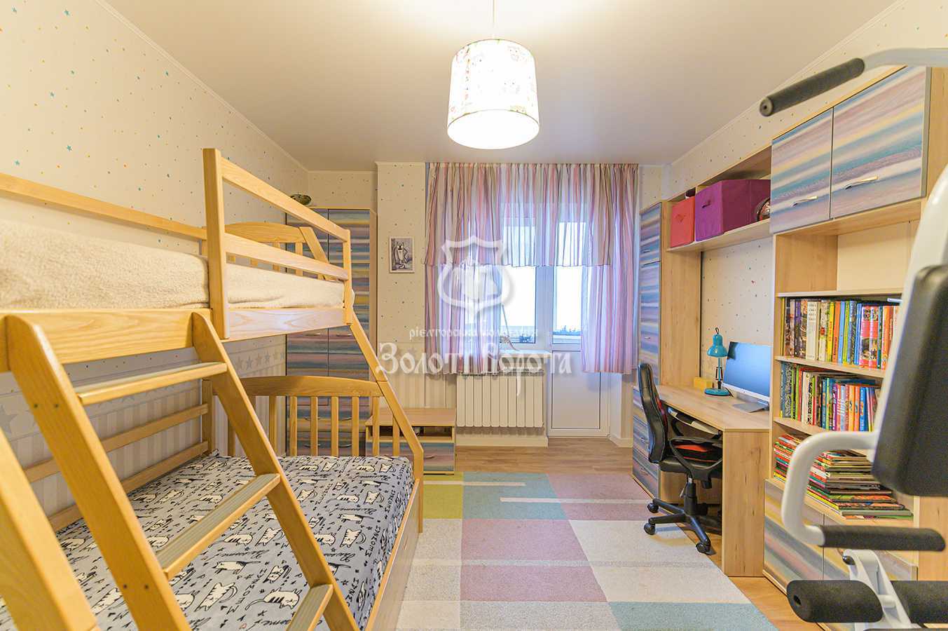 Продаж 4-кімнатної квартири 130 м², Михайла Донця вул., Котельникова, 33