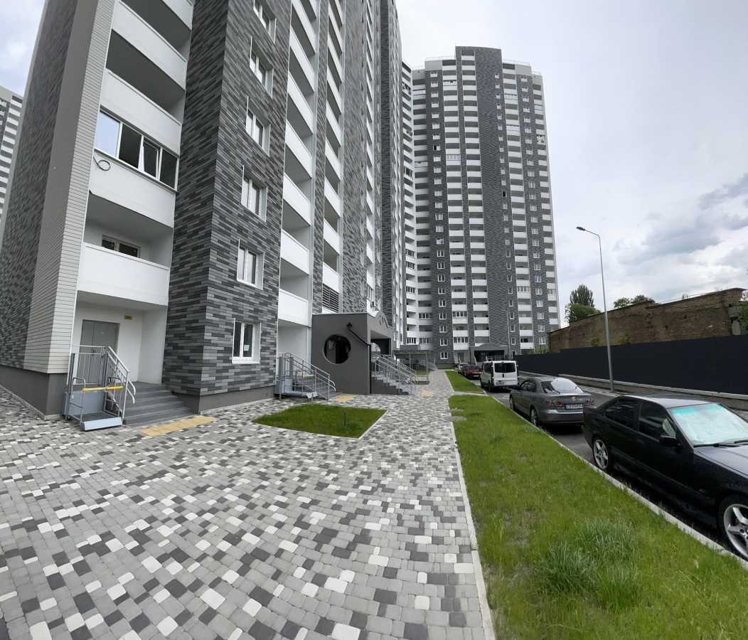 Продажа 1-комнатной квартиры 60 м², Коноплянская ул., 22б