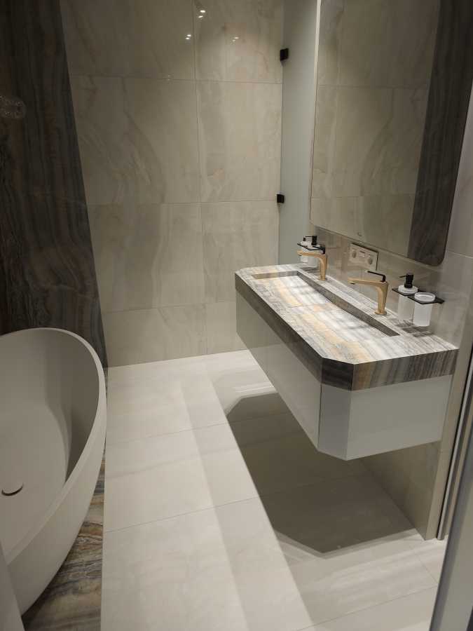 Продажа 4-комнатной квартиры 190 м², Михаила Драгомирова ул., 18а