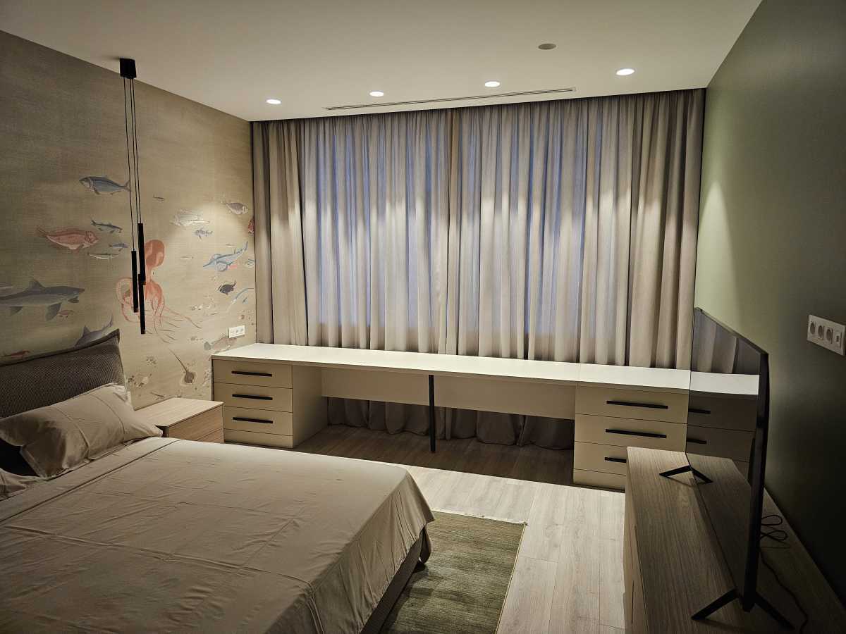 Продажа 4-комнатной квартиры 190 м², Михаила Драгомирова ул., 18а