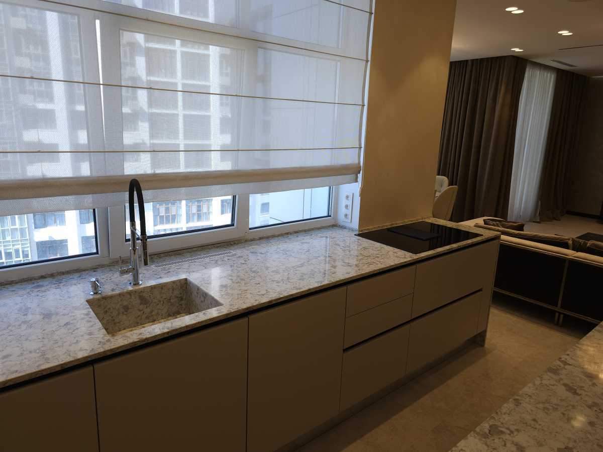 Продажа 4-комнатной квартиры 190 м², Михаила Драгомирова ул., 18а