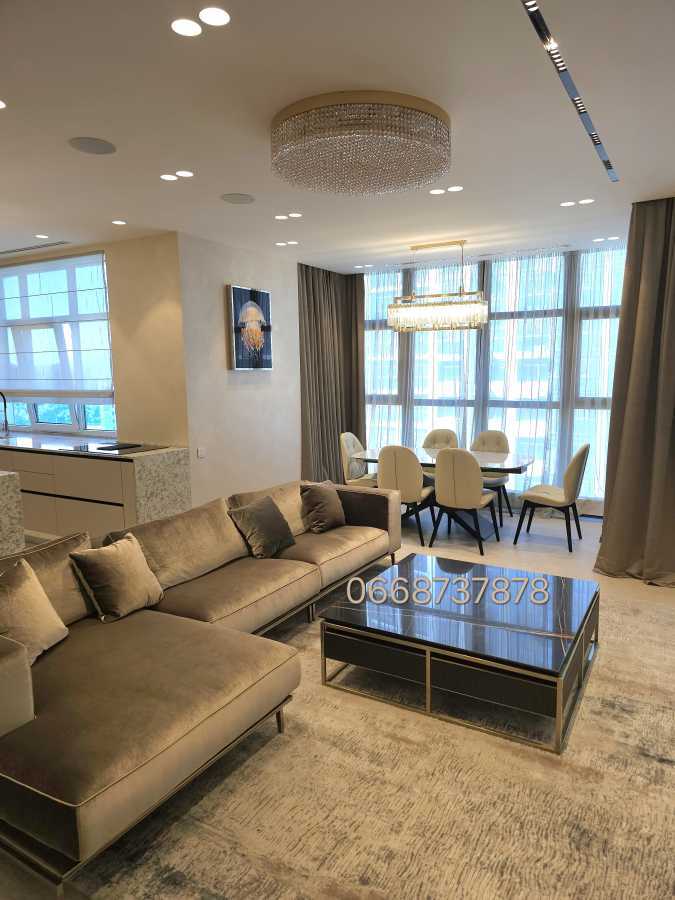 Продажа 4-комнатной квартиры 190 м², Михаила Драгомирова ул., 18а