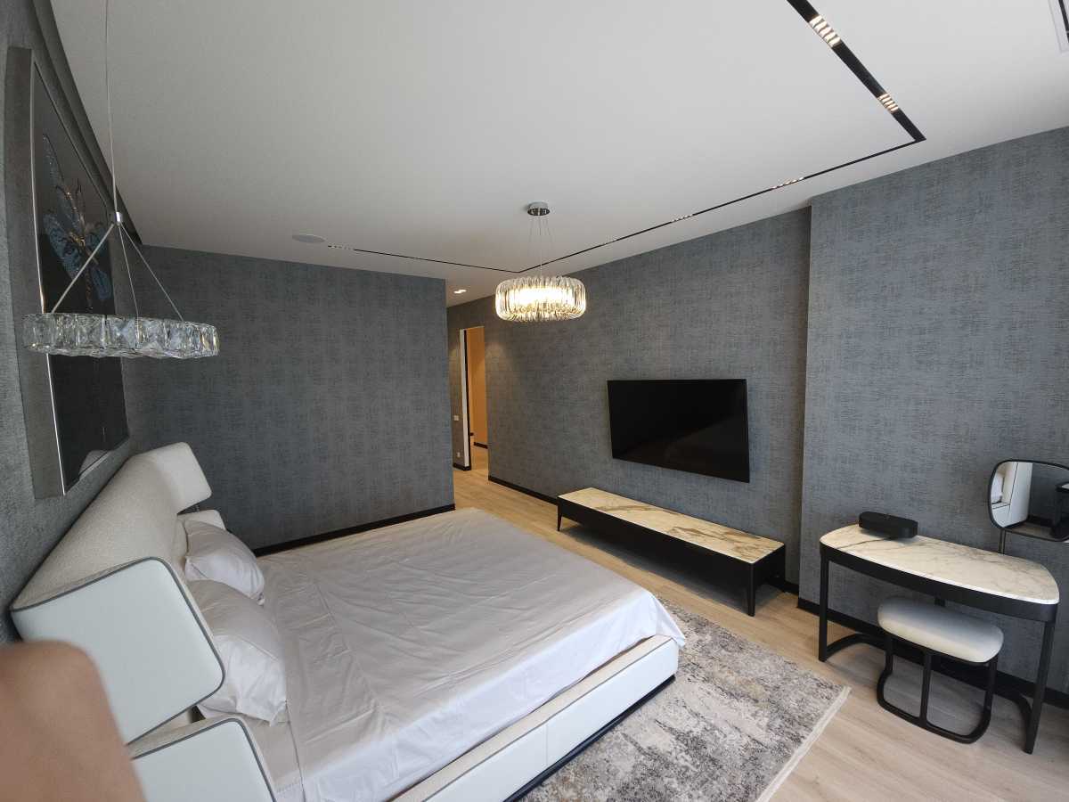 Продажа 4-комнатной квартиры 190 м², Михаила Драгомирова ул., 18а