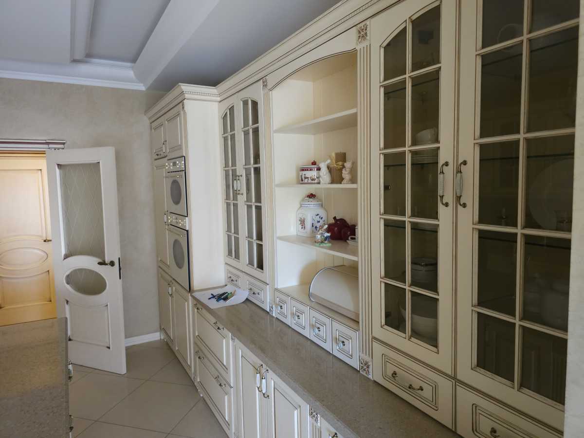 Продажа 4-комнатной квартиры 162 м², Оболонская наб., 3
