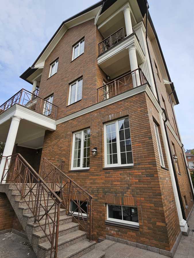 Продажа дома 555 м², Зверинецкая ул., 34