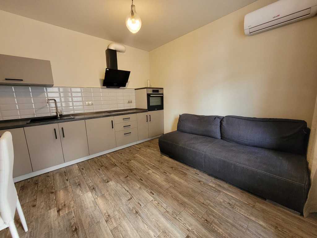 Продажа 1-комнатной квартиры 52 м², Митрополита Василия Липковского ул., 37Б