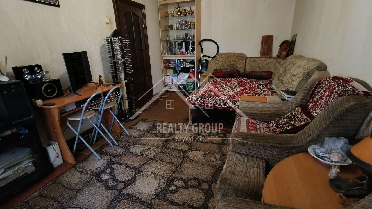 Продаж 1-кімнатної квартири 30 м², Соборності вул., 93