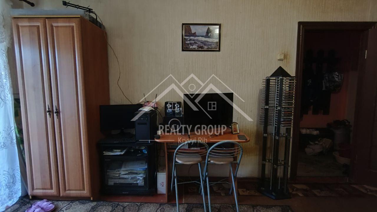 Продаж 1-кімнатної квартири 30 м², Соборності вул., 93
