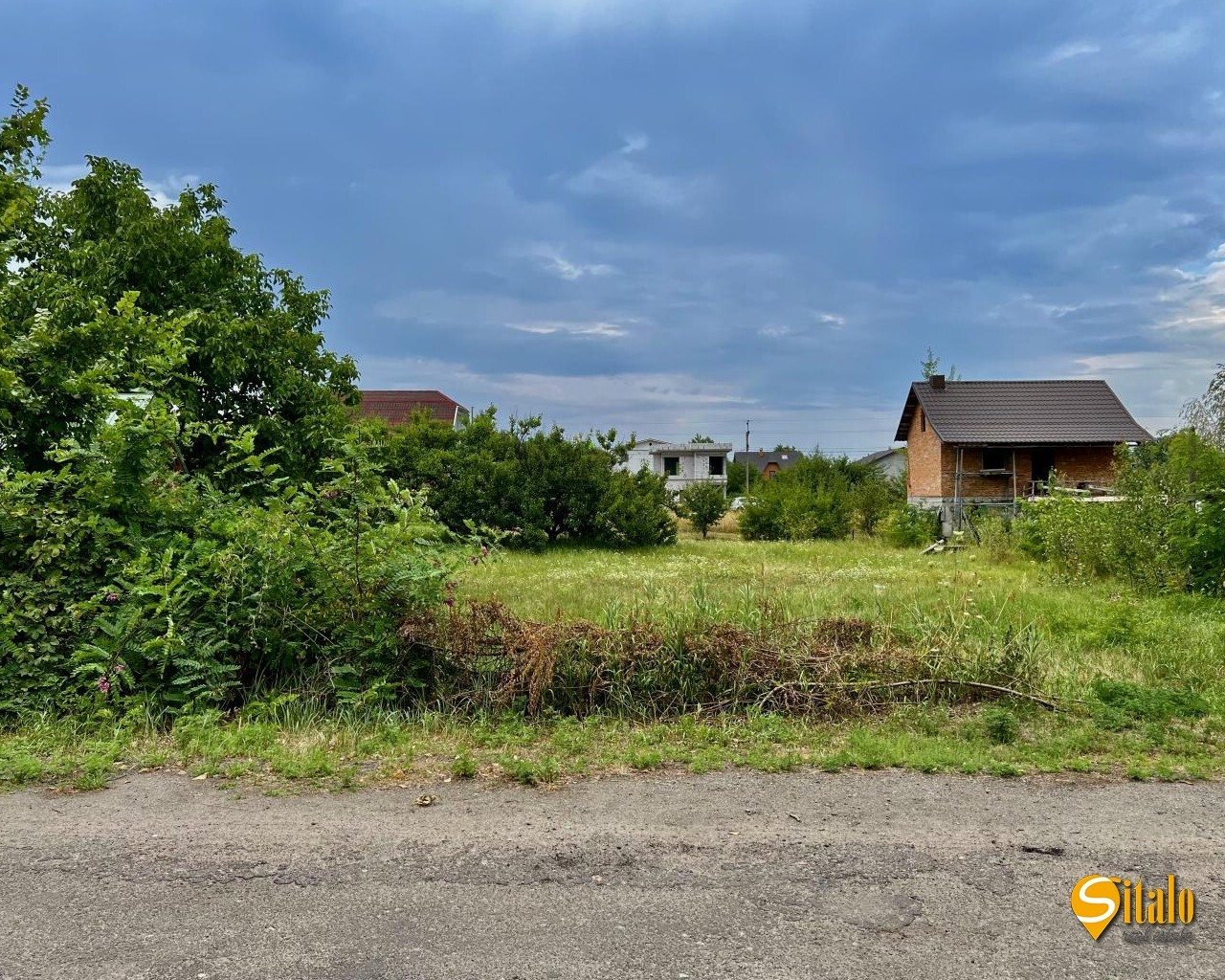 Продаж ділянки під індивідуальне житлове будівництво 10 соток, 3-я Озерна вул.