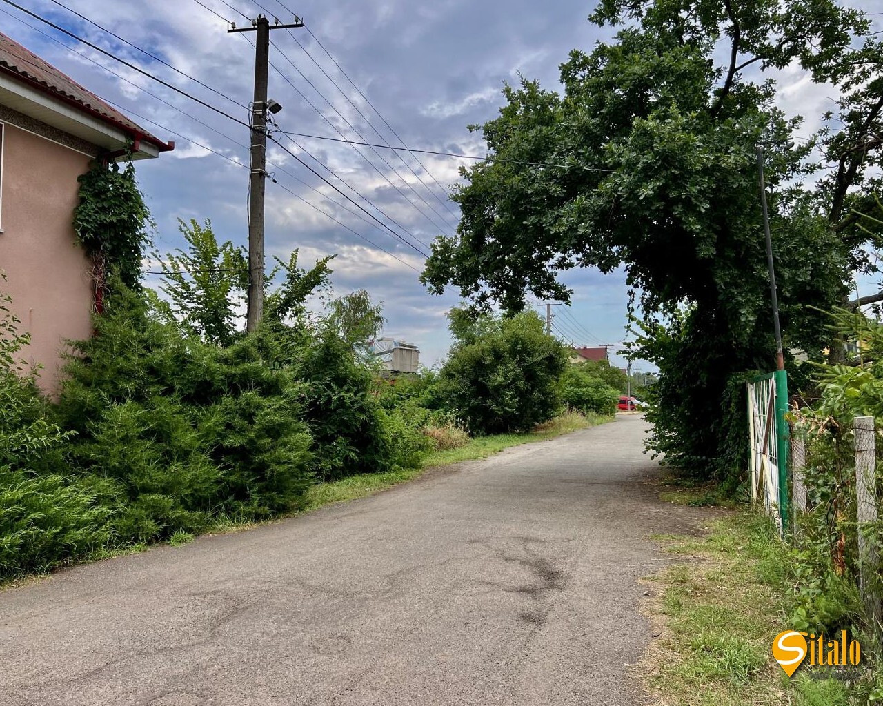 Продаж ділянки під індивідуальне житлове будівництво 10 соток, 3-я Озерна вул.