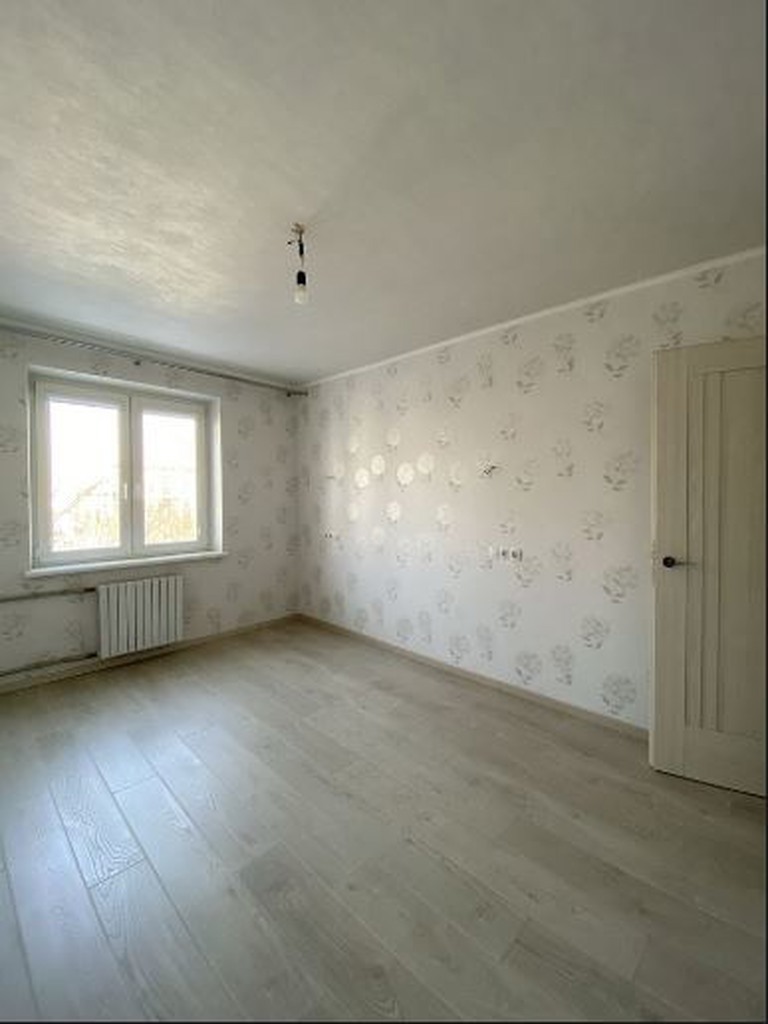 Продажа 3-комнатной квартиры 72 м², Славы бул.