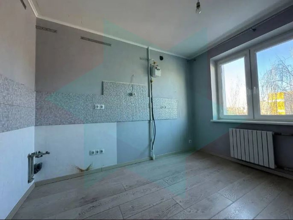 Продажа 3-комнатной квартиры 72 м², Славы бул.