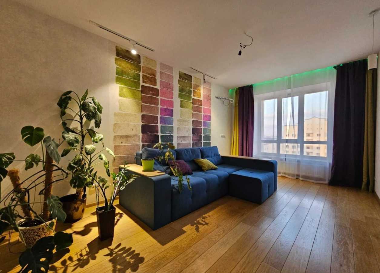 Продажа 2-комнатной квартиры 64 м², Чубинского ул., 4
