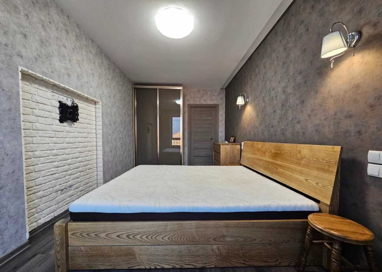 Продажа 2-комнатной квартиры 64 м², Чубинского ул., 4