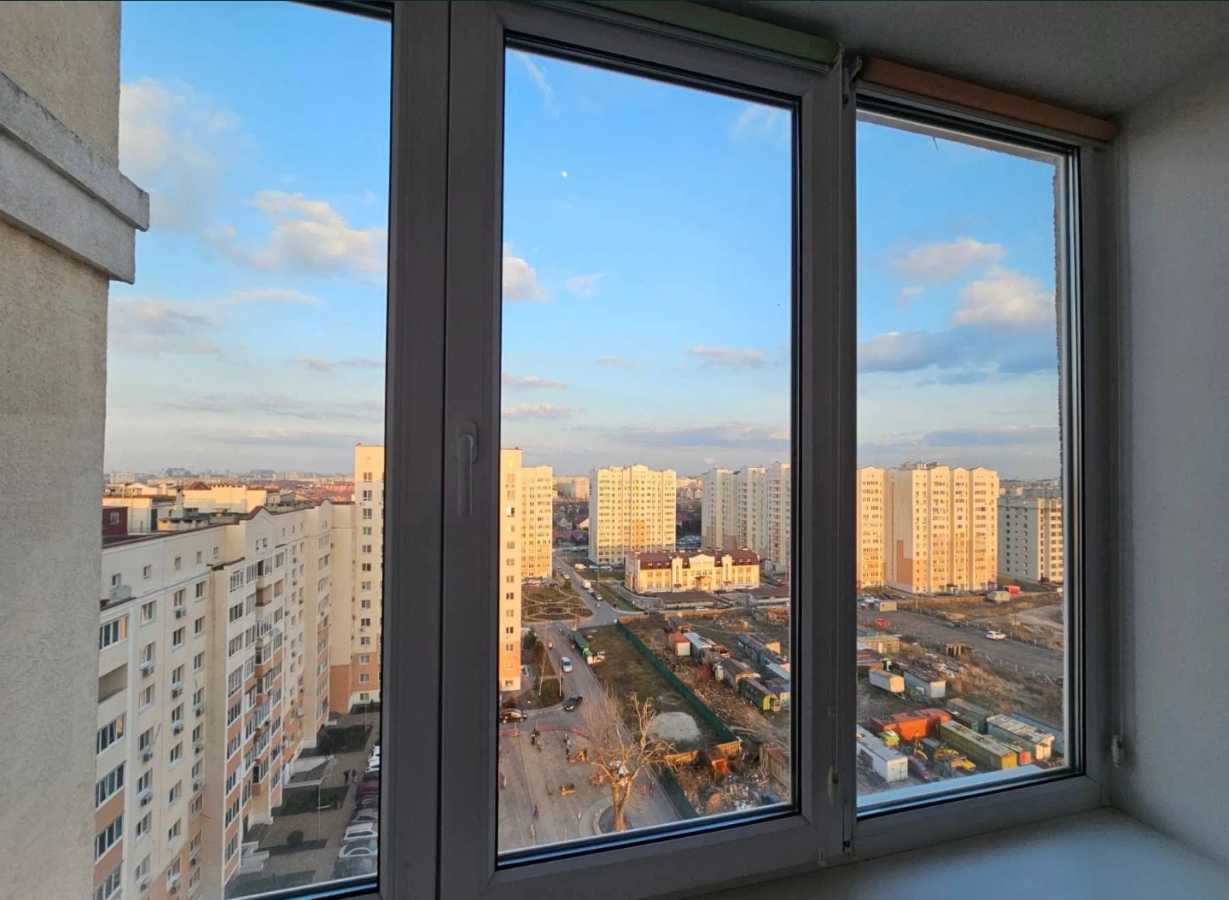 Продажа 2-комнатной квартиры 64 м², Чубинского ул., 4