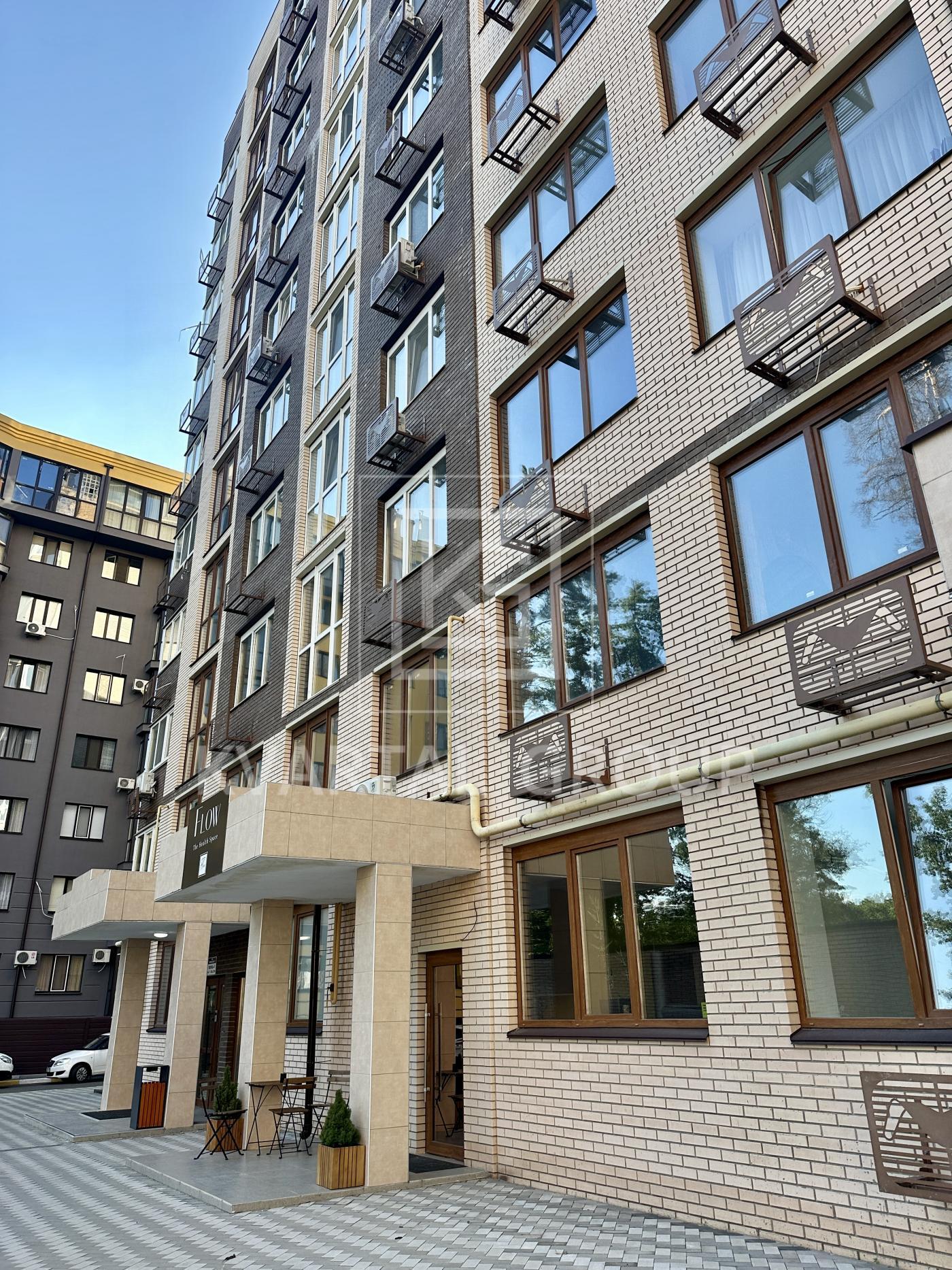 Продажа 2-уровневой квартиры 121 м², Василя Стуса