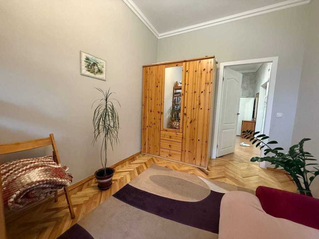 Продаж 3-кімнатної квартири 65 м², Вишгородська вул., 4