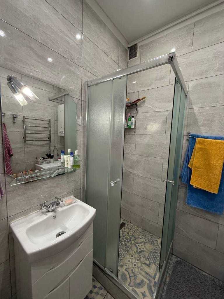 Продаж 3-кімнатної квартири 65 м², Вишгородська вул., 4