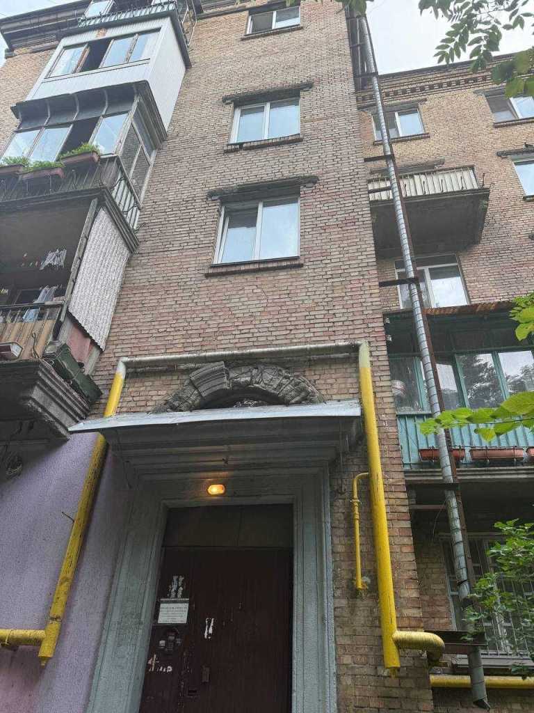 Продаж 3-кімнатної квартири 65 м², Вишгородська вул., 4