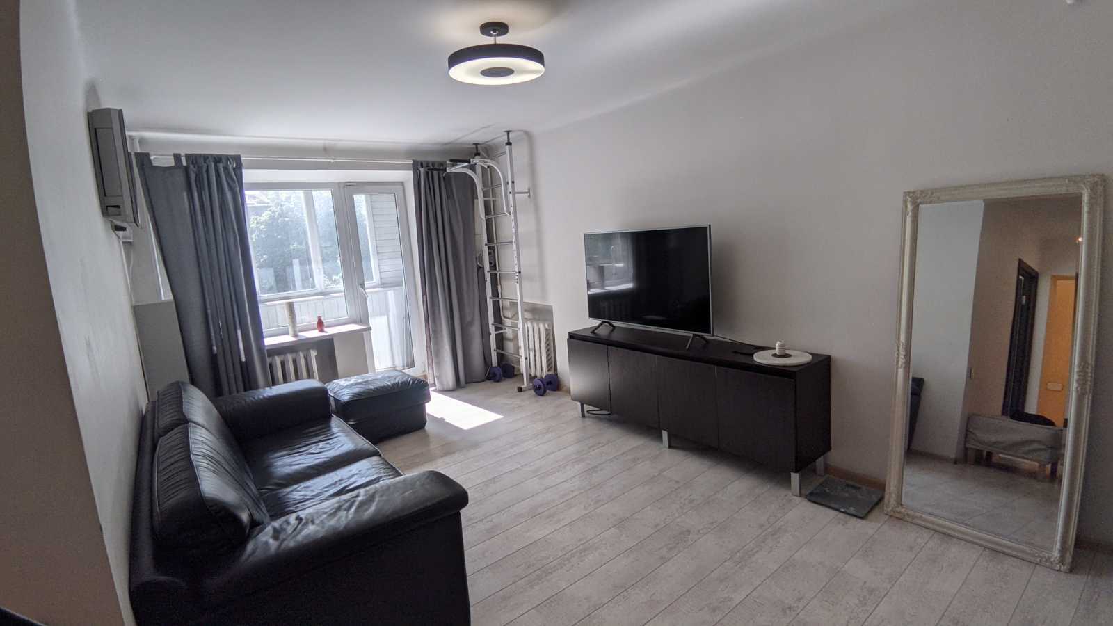 Продажа 2-комнатной квартиры 46 м², Лабораторный пер., 4